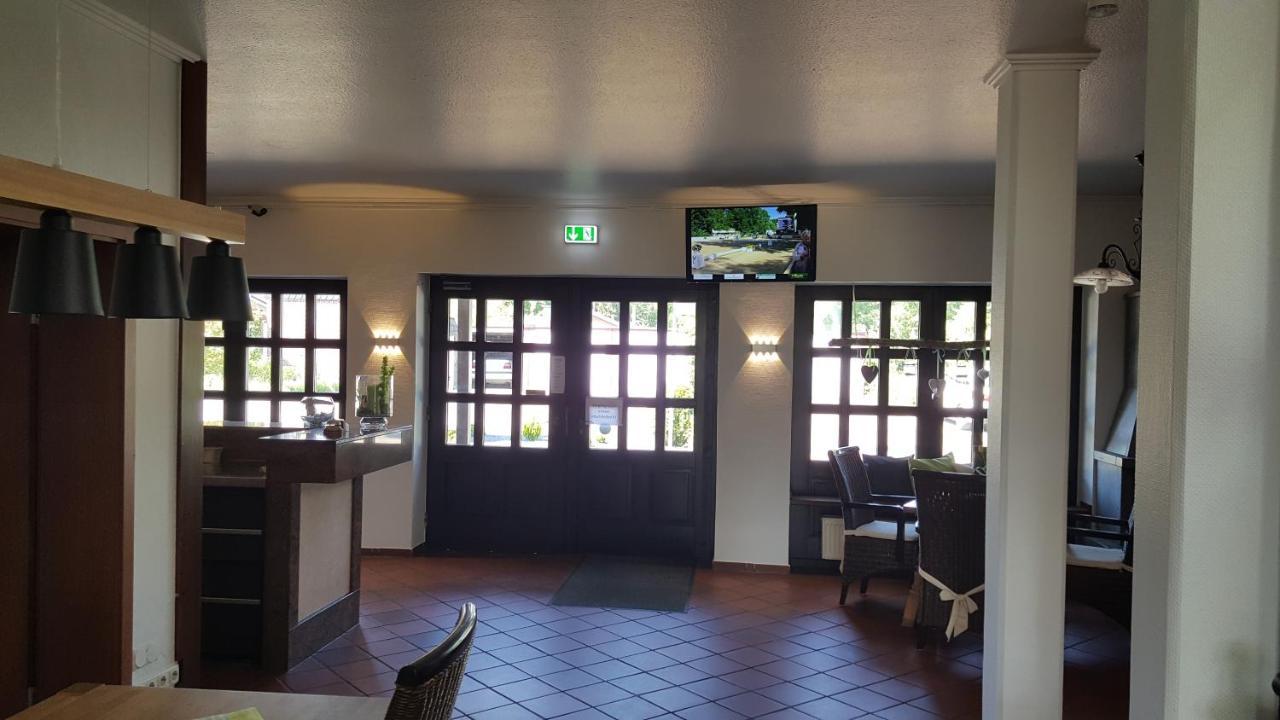 Landhotel Linden Am Venekotensee Niederkrüchten Esterno foto
