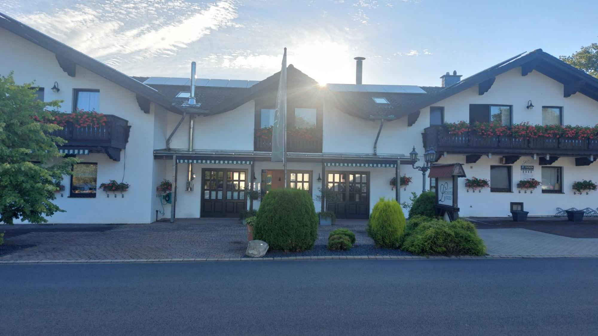 Landhotel Linden Am Venekotensee Niederkrüchten Esterno foto